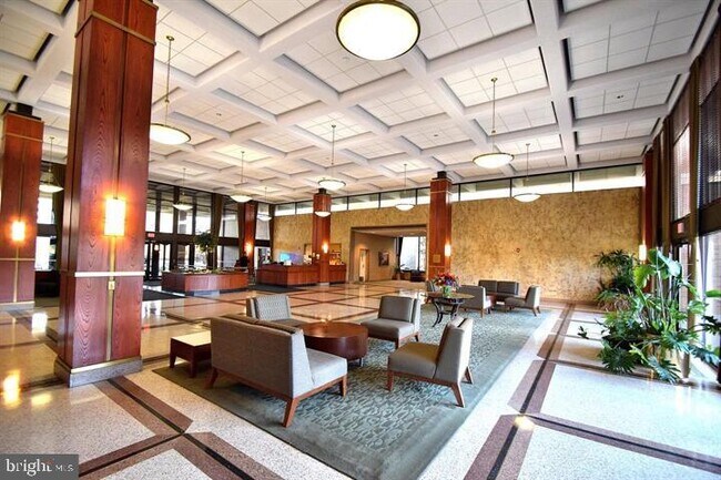 Building Photo - 5501 Seminary Rd