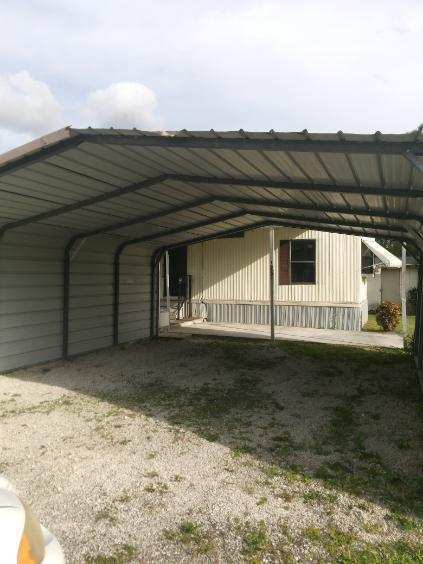 Building Photo - 15353 Mapletree Dr