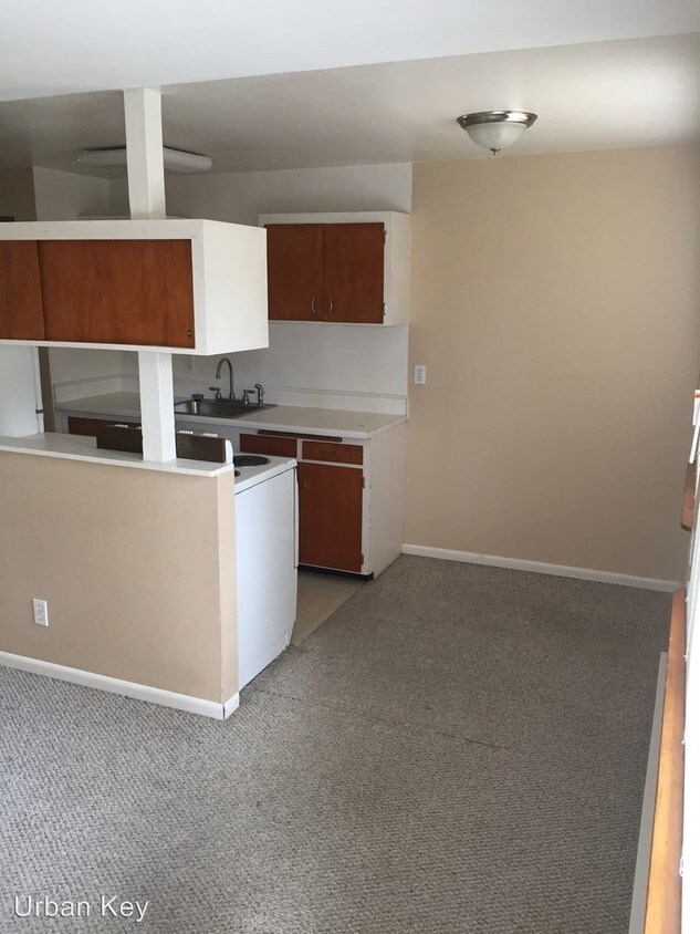 Foto principal - 5205 11th Ave NW