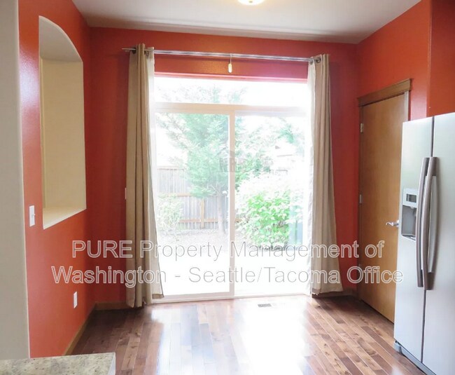 Foto del edificio - 4819 Rochelle St SE