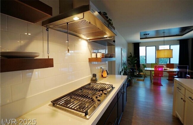 Foto del edificio - 9239 Beltana Ct