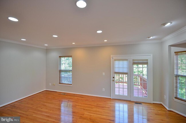 Building Photo - 6414 Castlefin Way