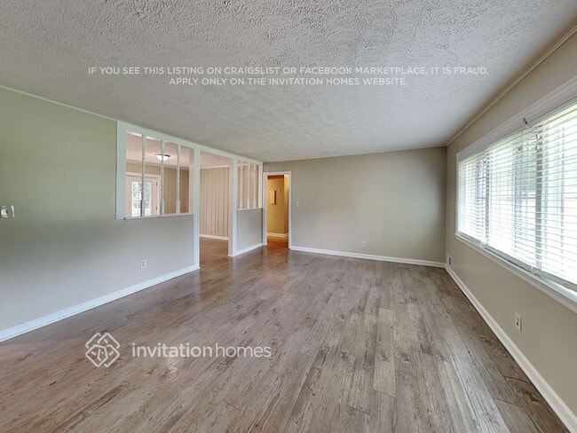 Foto del edificio - 759 Birchwood Ln SW