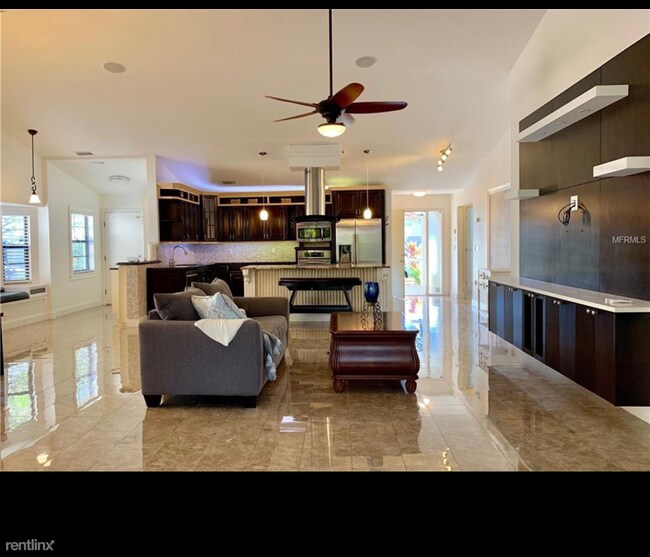 Building Photo - 3 br, 2 bath House - 6041 Marella Drive