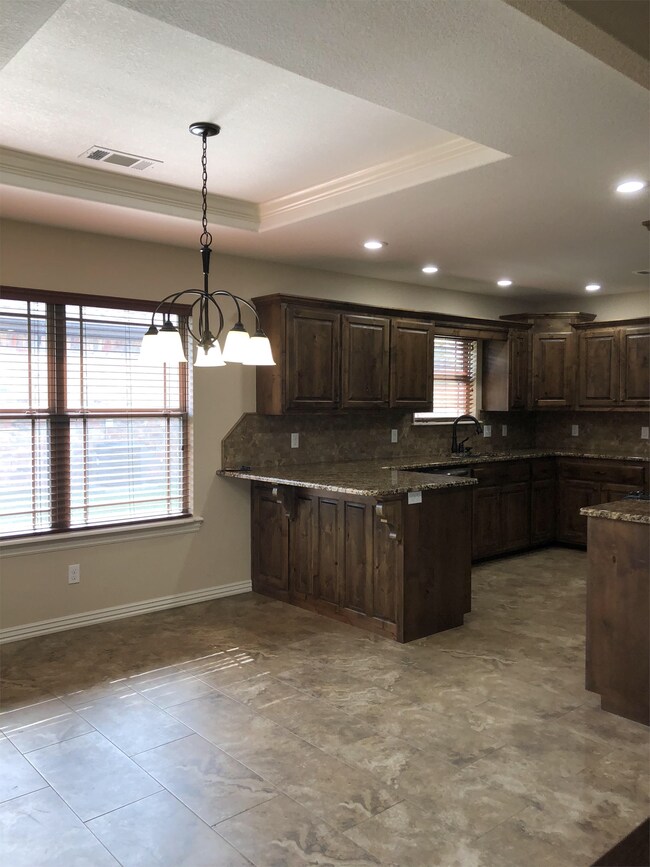 Building Photo - 8911 Gracie Ln