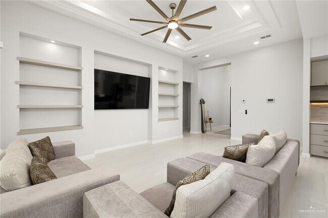 Foto del edificio - 24 Zenker Ave