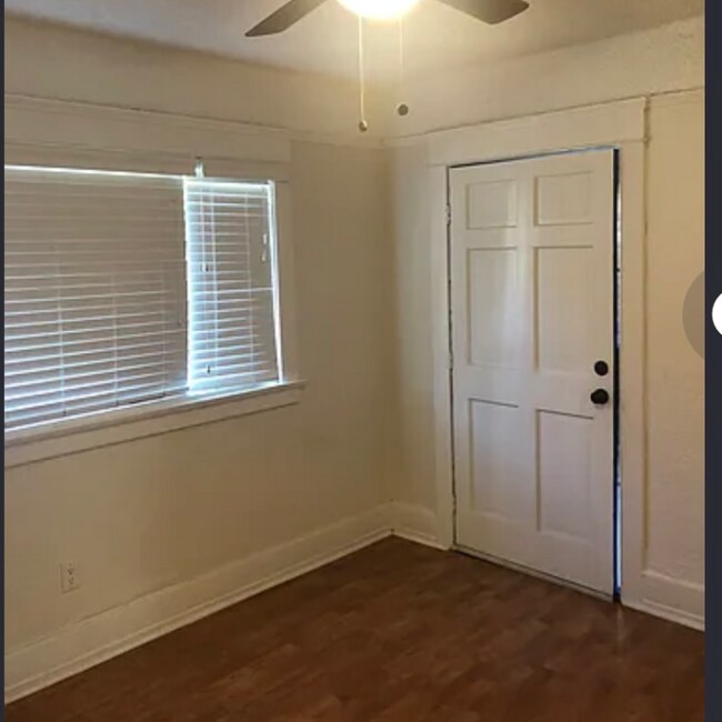 Foto del edificio - 615 N Lemon Ave