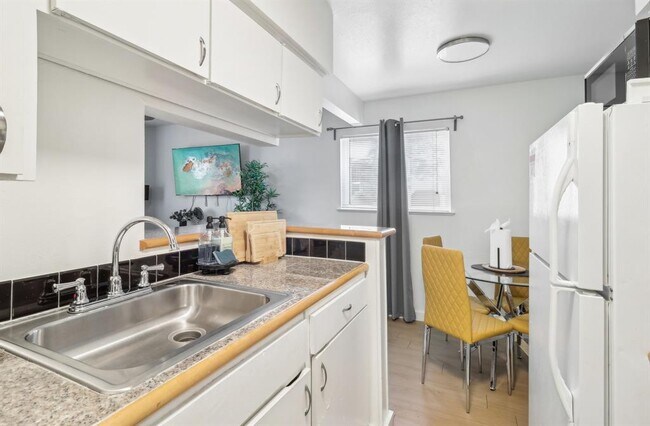 Building Photo - 3107 Speedway