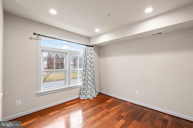 Foto del edificio - 3636 Worthington Blvd