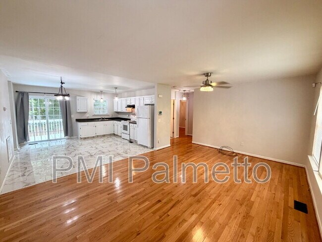 Foto del edificio - 152 Chatham Cir