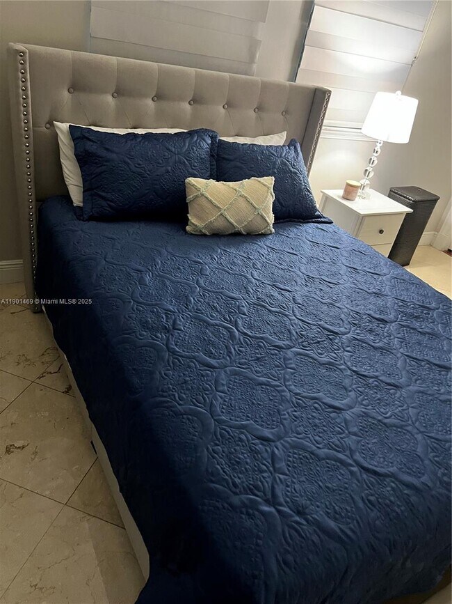 Foto del edificio - 6795 SW 98th St