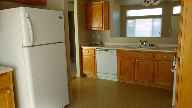 Foto del edificio - 3 Bedroom 2 Bath Charmer