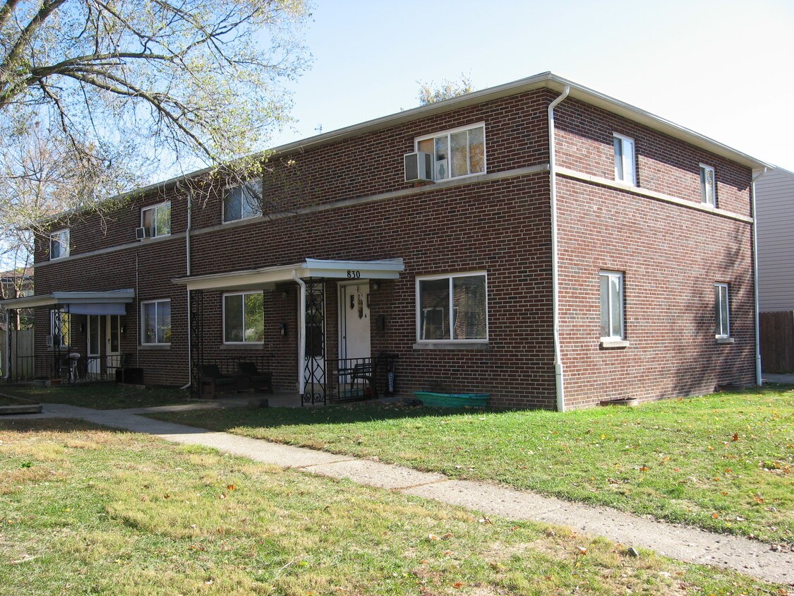 Primary Photo - 830 S Harris Ave
