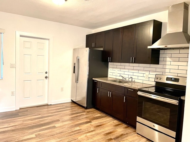 Foto del edificio - 17153 NE 3rd Ct