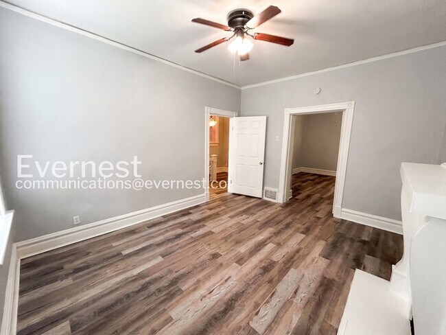 Foto del edificio - 2 Bed/2 Bath Condo with Modern Amenities / Available Now!