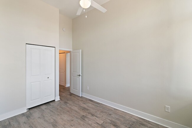 Interior Photo - The Fyfe Apartments
