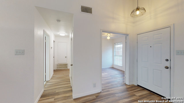 Building Photo - 9140 Timber Path