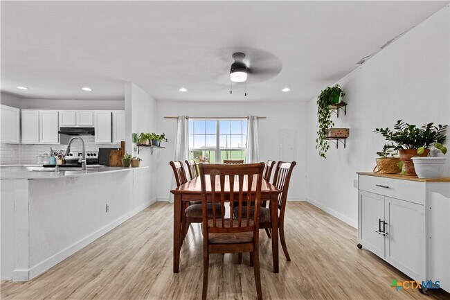 Foto del edificio - 183 Shelley Ln