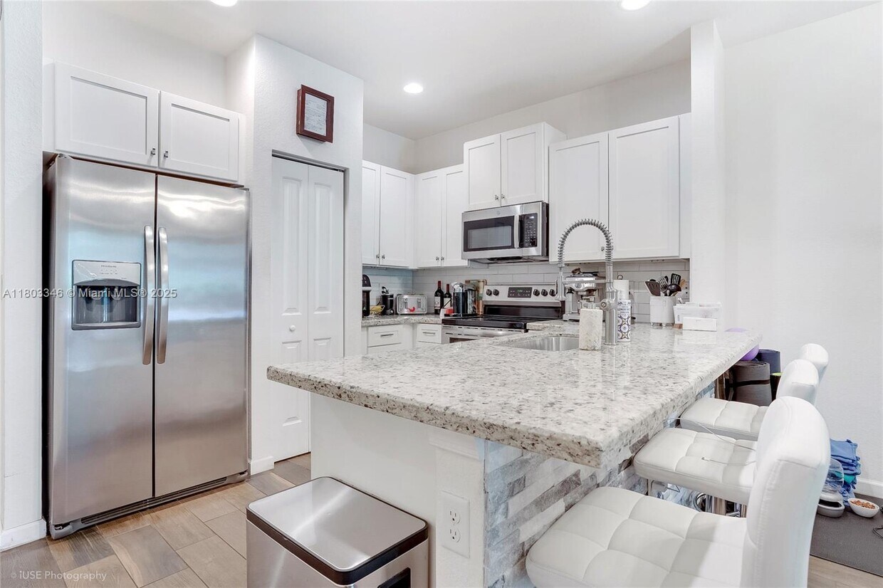 Foto principal - 355 SE 1st Way