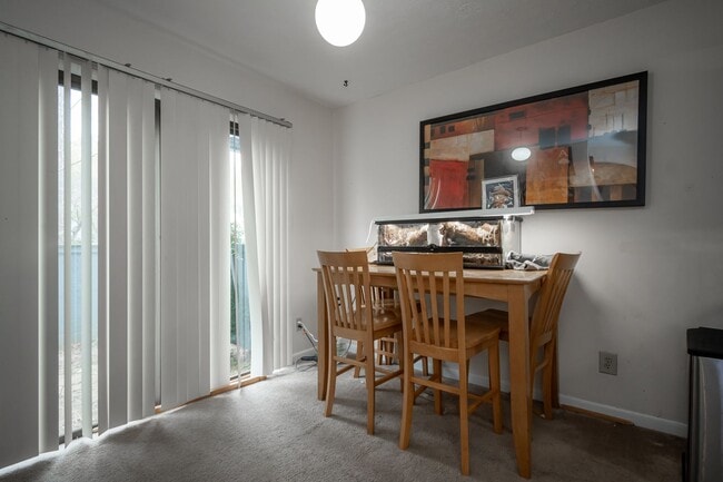 Foto del edificio - 187 Woodstone Dr