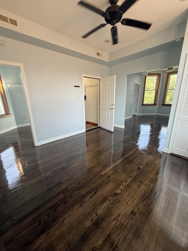 Building Photo - 546 N Saint Louis Ave