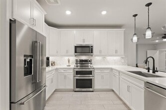 Building Photo - 6804 Westview Dr