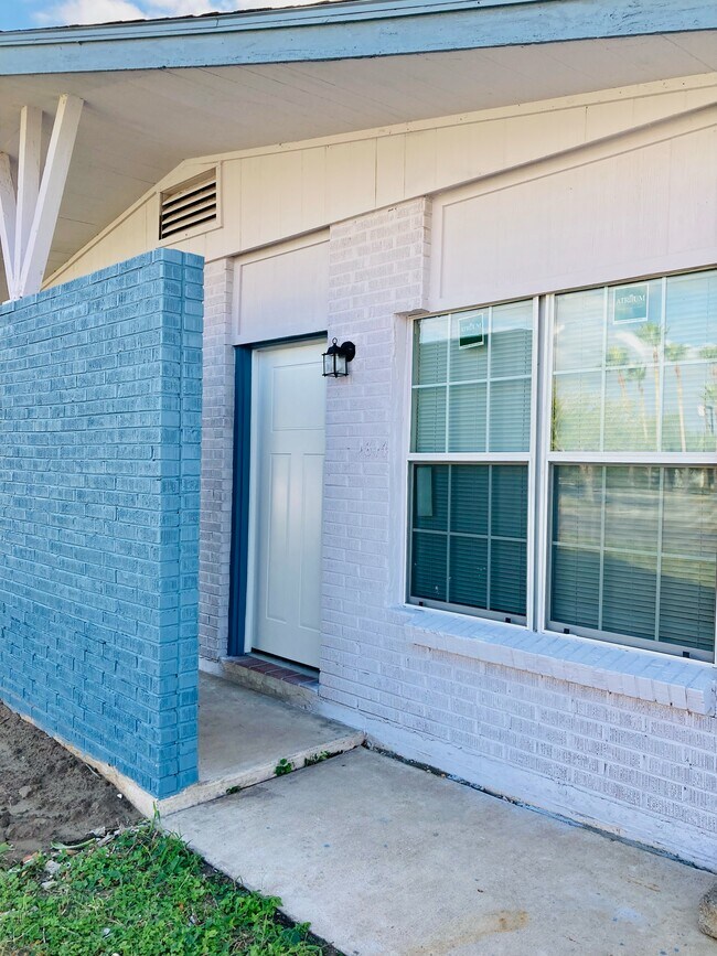 Building Photo - 1814 Runnels St