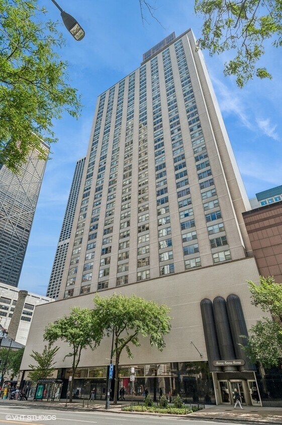 Foto principal - 777 N Michigan Ave