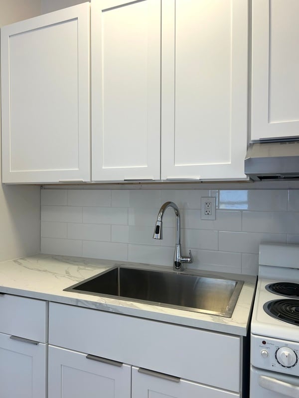 Foto del edificio - 485 NW 25th Ct