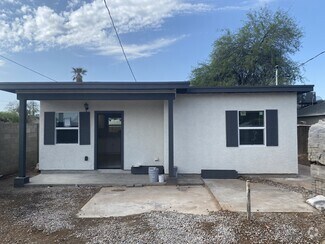 Building Photo - 1142 E Pierce St