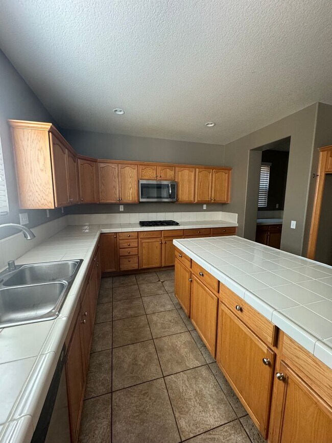 Foto del edificio - Beautiful Home in the Heart of Perris