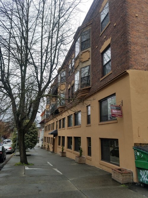 Building Photo - Bridgeview Apartments - 1 bedroom