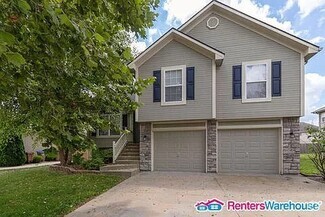 Building Photo - 1015 Wellington Ct