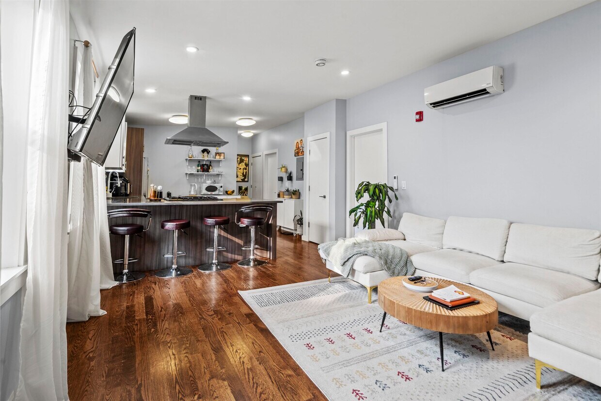 Foto principal - 102 Colgate St