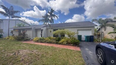 Building Photo - 10188 SW 53rd Ct