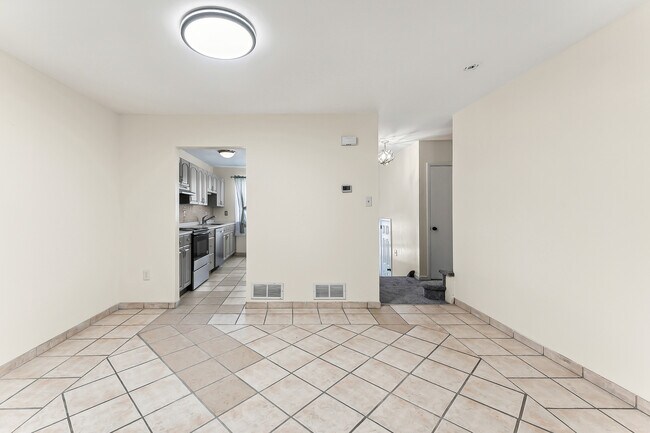 Foto del edificio - 529 W Marshall St