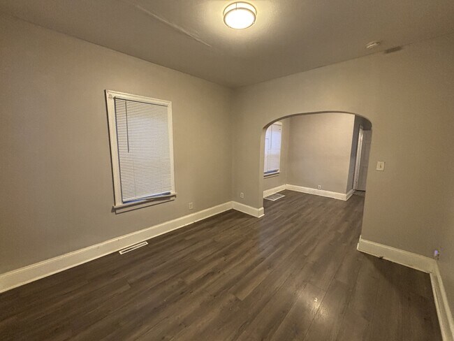 Foto del edificio - 3988 Adams St