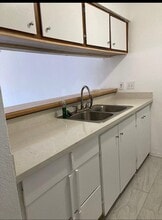 Building Photo - 10110 Forum W Dr