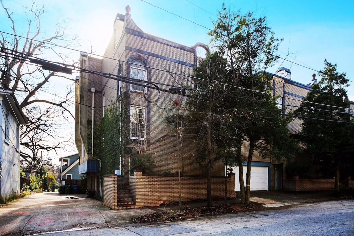 COMING SOON! Luxury Midtown Private Retreat! - COMING SOON! Luxury Midtown Private Retreat!