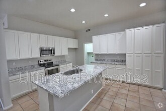 Building Photo - 8010 W Yukon Dr