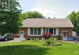 Building Photo - 1499 Chatelain Ave