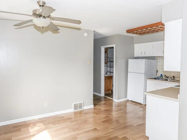 Foto del edificio - 5721 Quincy St