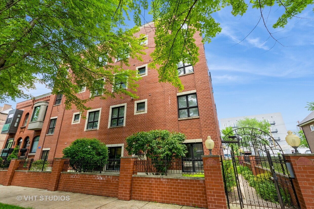 2136 W Monroe St Unit 201, Chicago, IL 60612 Condo for Rent in