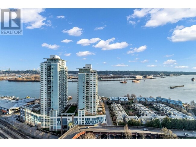 Building Photo - 900-3900 Carnarvon St