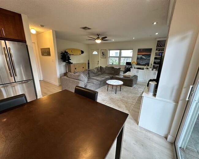 Foto del edificio - 615 SW 16th Ct