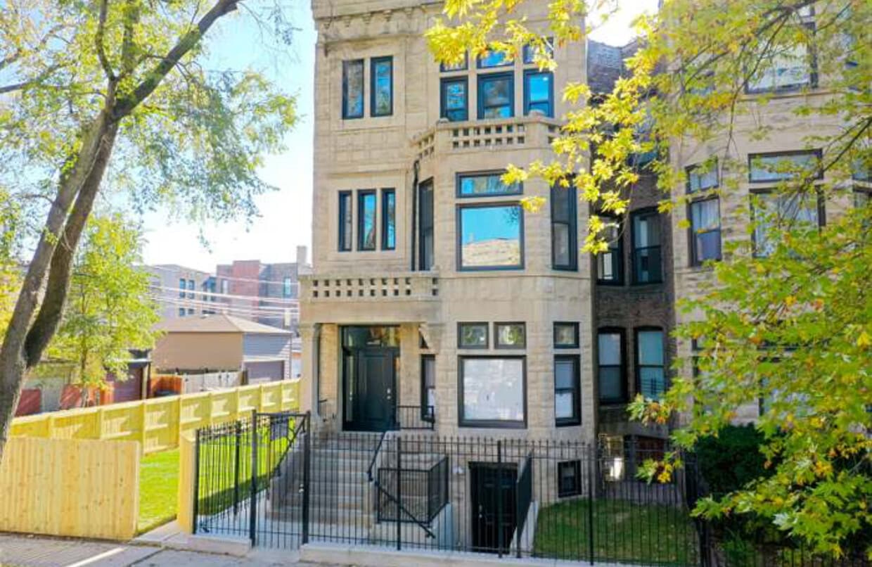 Primary Photo - 443 E 45th Pl
