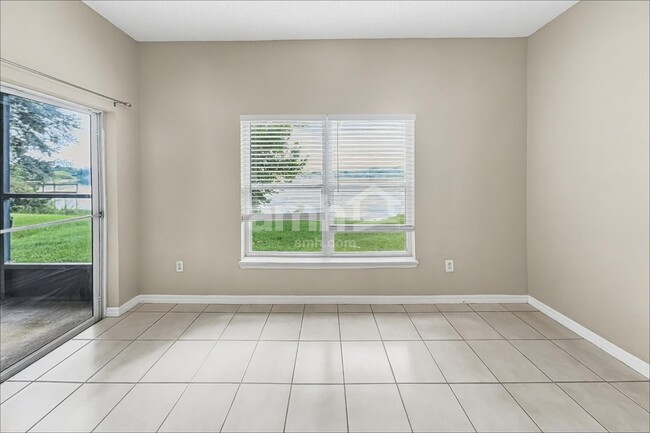 Foto del edificio - 4470 Waterside Pointe Cir