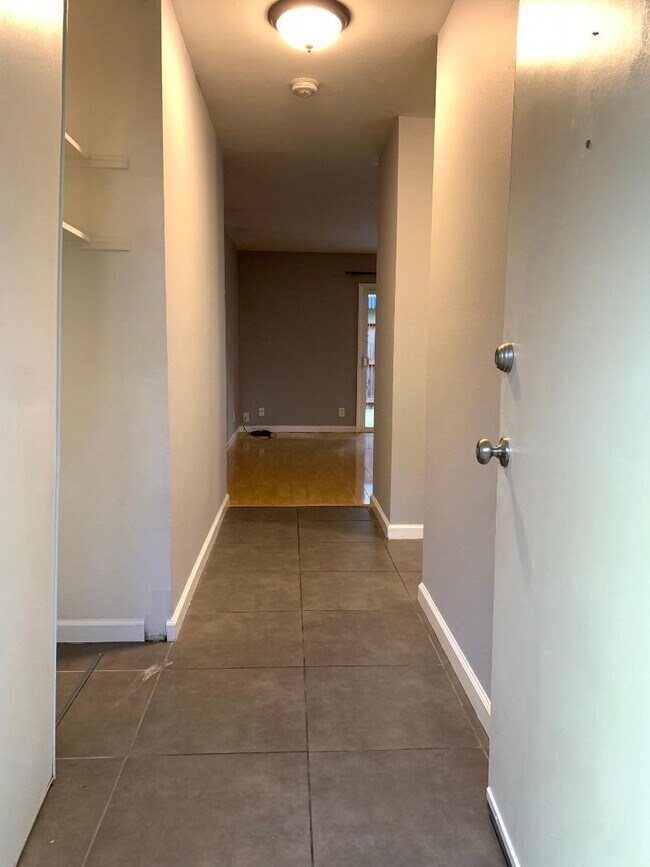 Foto del edificio - 1516 S Claremont St