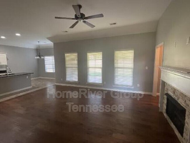 Foto del edificio - 3253 Bramblewood Dr