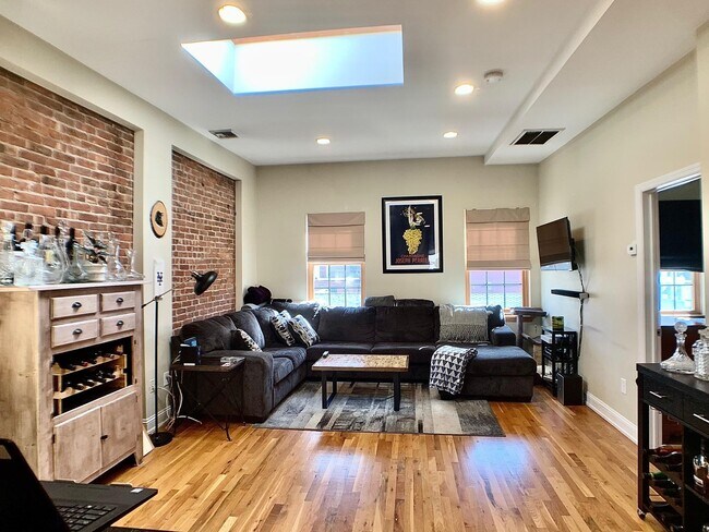 Foto del edificio - 304 Washington St